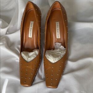 Ann Marino Tan Studded Pumps